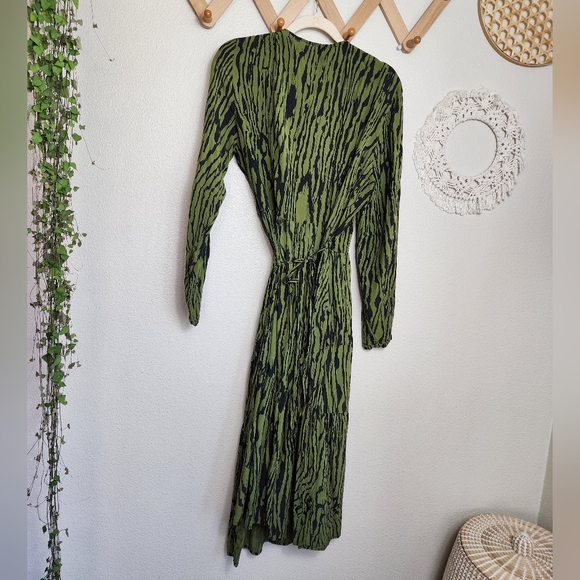 Baum und Pferdgarten Allessia Zebra Print Midi Dress Women's 14 - Picture 9 of 12